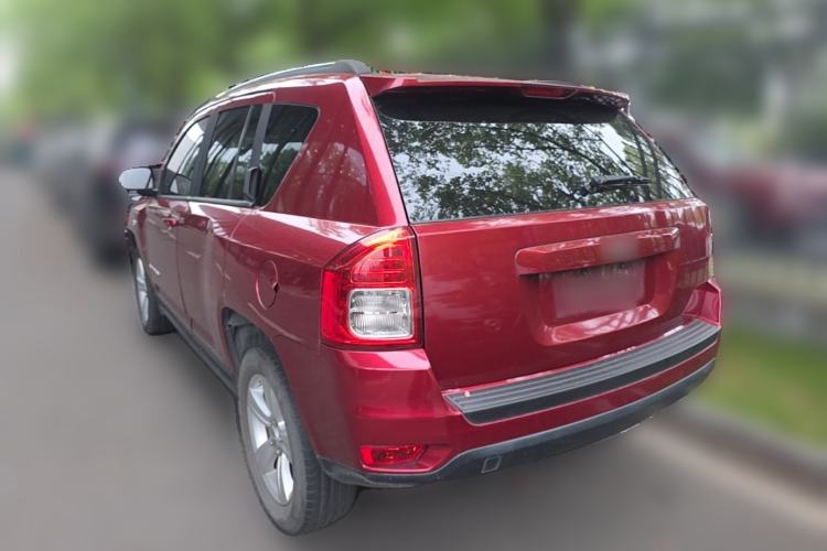 Used Jeep Compass 2013 2.4L four-wheel-drive sport version Rear Left 45 Deg