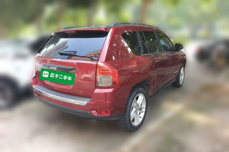 Used Jeep Compass 2013 2.0L two-wheel drive luxury version Rear Right 45 Deg