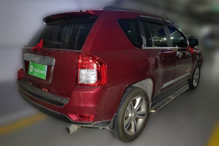 Used Jeep Compass 2013 2.4L four-wheel-drive sport version Rear Right 45 Deg