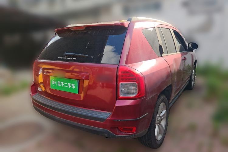 Used Jeep Compass 2013 2.4L four-wheel-drive sport version Rear Right 45 Deg