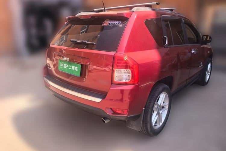 Used Jeep Compass 2013 2.4L four-wheel drive luxury version Rear Right 45 Deg