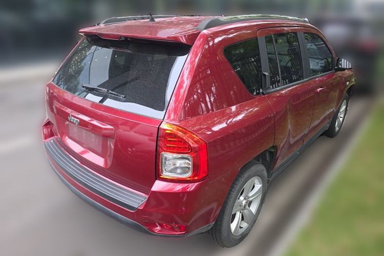 Used Jeep Compass 2013 2.4L four-wheel-drive sport version Rear Right 45 Deg