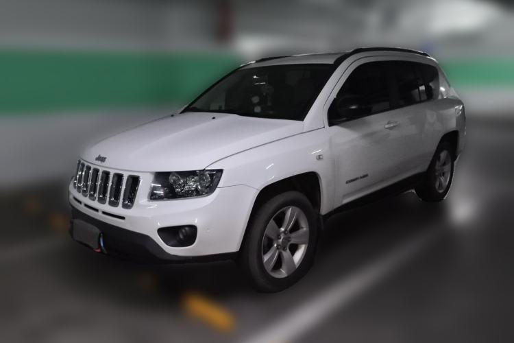 Used Jeep Compass 2013 2.0L two-wheel drive sport version Guazi used car, China used car export, Used car for sale, Used  cars, Cheapest cars for sale