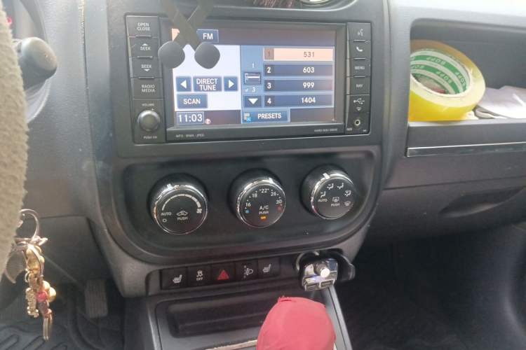 Used Jeep Compass 2013 2.4L Four-wheel Drive Black Edition with Navigation Audio And AC Panel