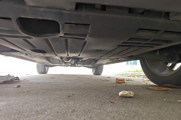 Used Jeep Compass 2013 2.4L four-wheel drive urban version Chassis Front