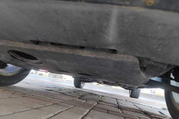 Used Jeep Compass 2013 2.4L four-wheel-drive sport version Chassis Front