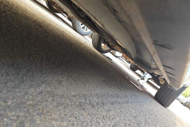 Used Jeep Compass 2013 2.4L four-wheel drive urban version Chassis Front Left