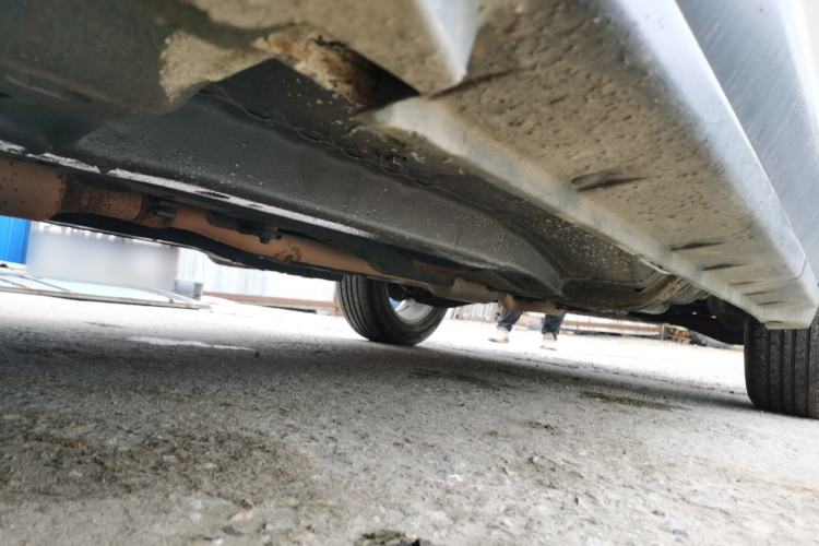 Used Jeep Compass 2013 2.4L four-wheel-drive sport version Chassis Front Left