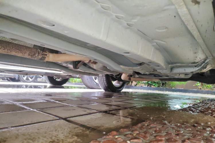Used Jeep Compass 2013 2.0L two-wheel drive sport version Chassis Front Left