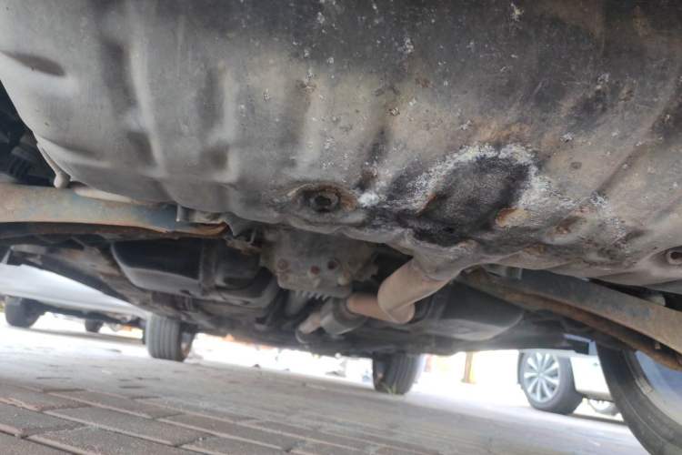 Used Jeep Compass 2013 2.4L four-wheel-drive sport version Chassis Rear
