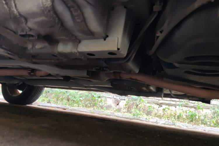 Used Jeep Compass 2013 2.0L two-wheel drive sport version Chassis Rear Left