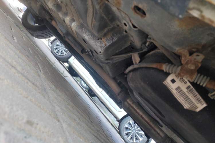 Used Jeep Compass 2013 2.4L four-wheel-drive sport version Chassis Rear Left