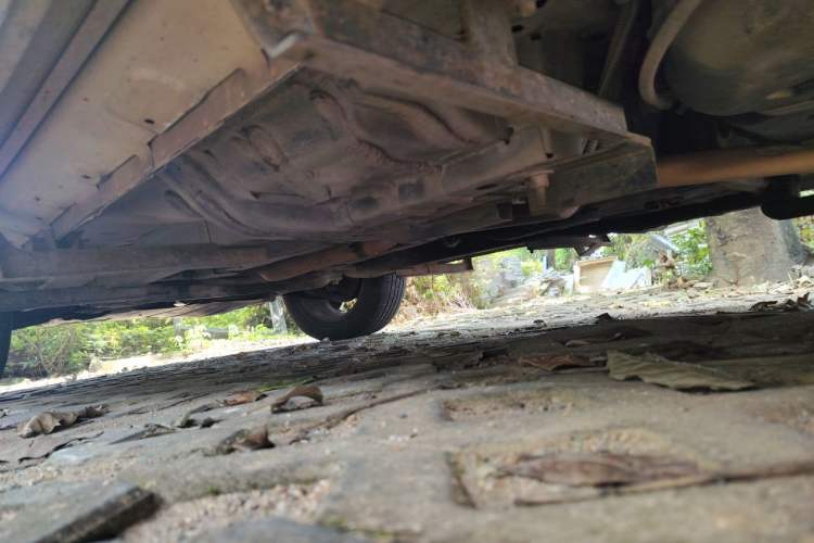 Used Jeep Compass 2013 2.0L two-wheel drive sport version Chassis Rear Left