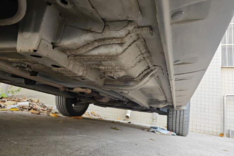 Used Jeep Compass 2013 2.4L four-wheel drive urban version Chassis Rear Right
