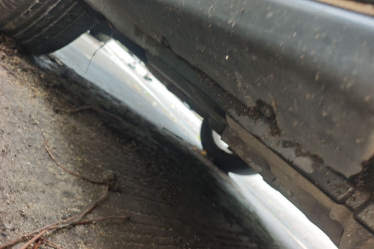 Used Jeep Compass 2013 2.4L four-wheel-drive sport version Chassis Rear Right