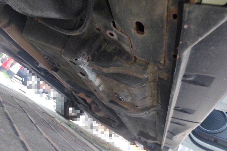 Used Jeep Compass 2013 2.4L four-wheel-drive sport version Chassis Rear Right