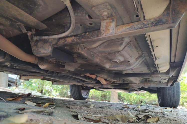 Used Jeep Compass 2013 2.0L two-wheel drive sport version Chassis Rear Right