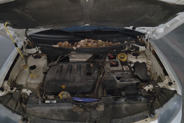 Used Jeep Compass 2013 2.0L two-wheel drive luxury version Engine Bay