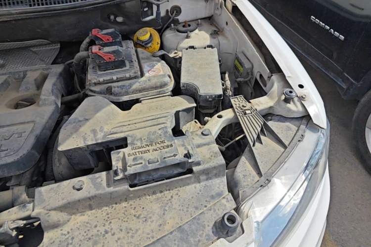 Used Jeep Compass 2013 2.4L four-wheel drive urban version Engine Bay Left