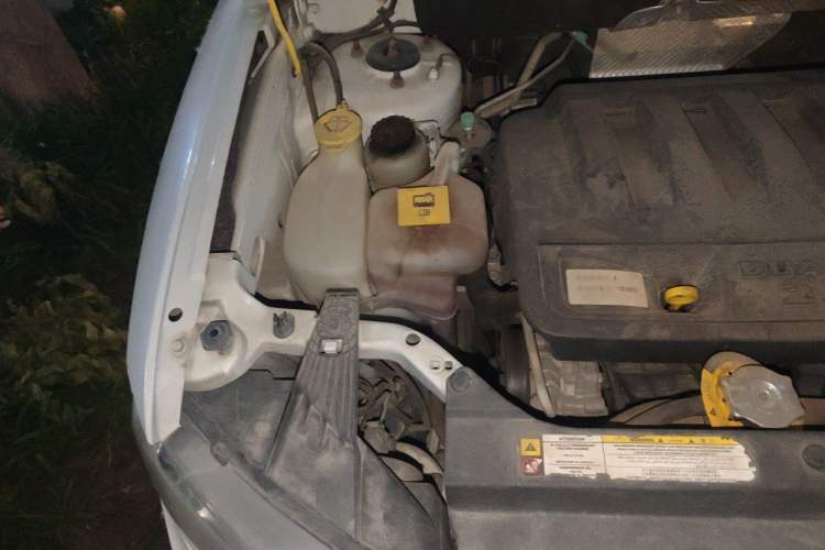 Used Jeep Compass 2013 2.4L four-wheel drive urban version Engine Bay Right