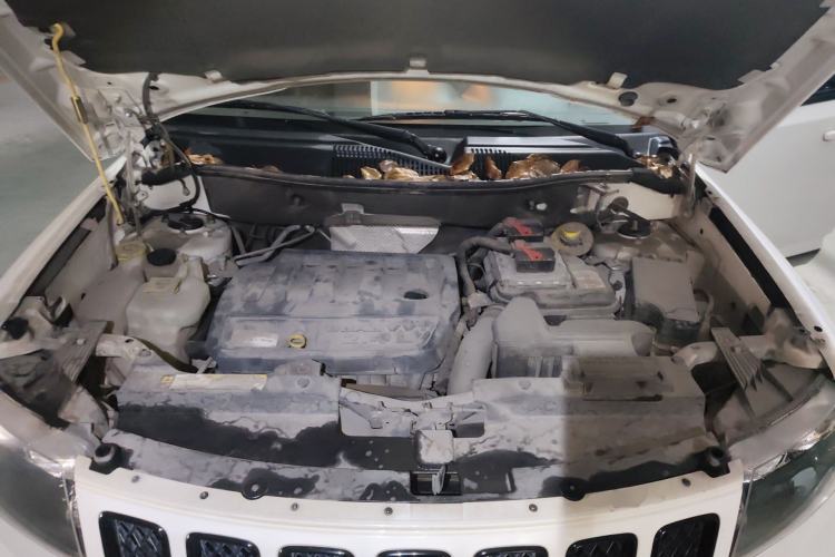 Used Jeep Compass 2013 2.4L Four-wheel Drive Black Edition with Navigation Engine Bay