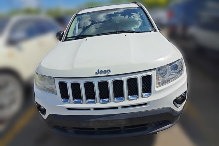 Used Jeep Compass 2013 2.4L four-wheel drive urban version Front