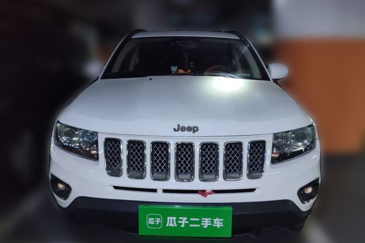 Used Jeep Compass 2013 2.0L two-wheel drive luxury version Front