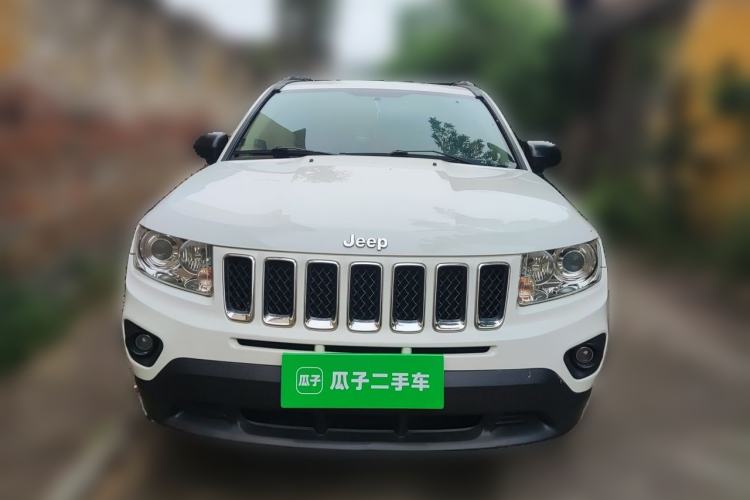 Used Jeep Compass 2013 2.0L two-wheel drive sport version Front