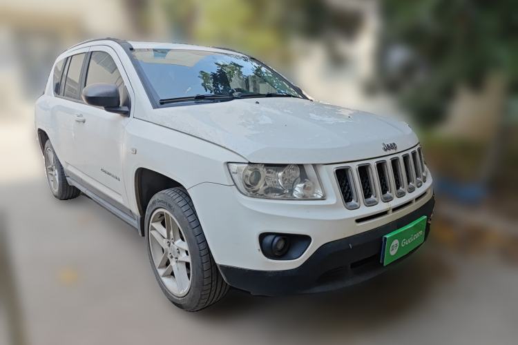 Used Jeep Compass 2013 2.4L four-wheel drive urban version Front Right 45 Deg