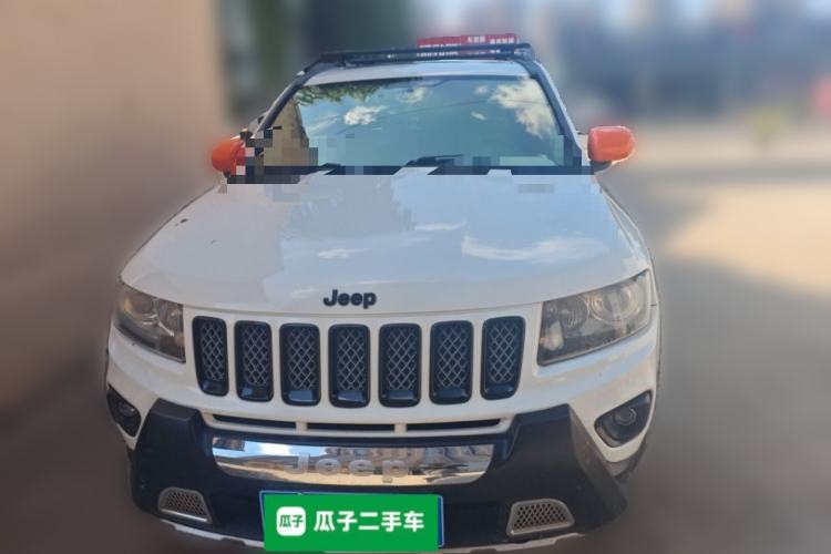 Used Jeep Compass 2013 2.4L four-wheel-drive sport version Front