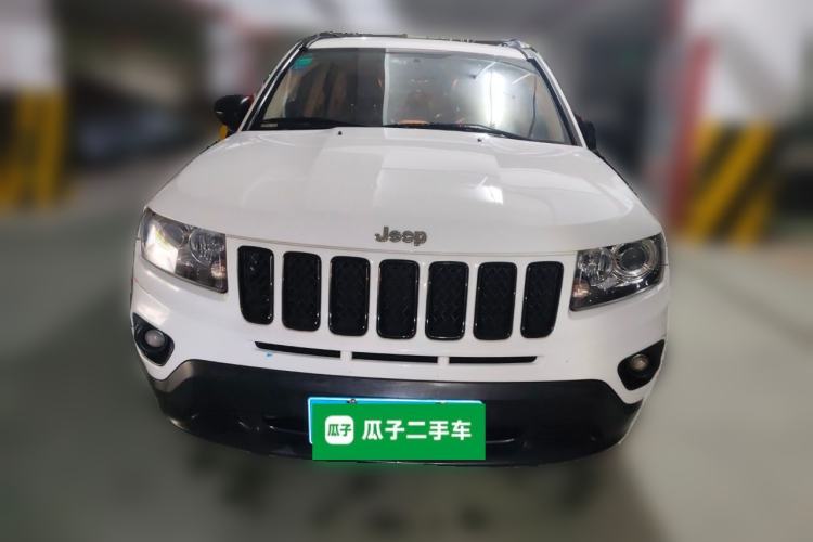 Used Jeep Compass 2013 2.4L Four-wheel Drive Black Edition with Navigation Front