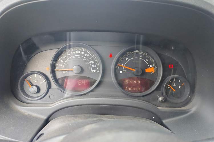 Used Jeep Compass 2013 2.0L two-wheel drive sport version Instrument Cluster