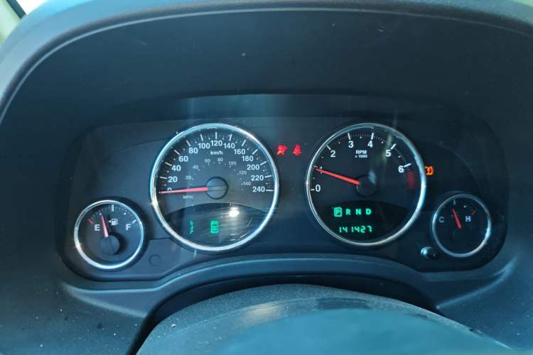 Used Jeep Compass 2013 2.4L Four-wheel Drive Black Edition with Navigation Instrument Cluster