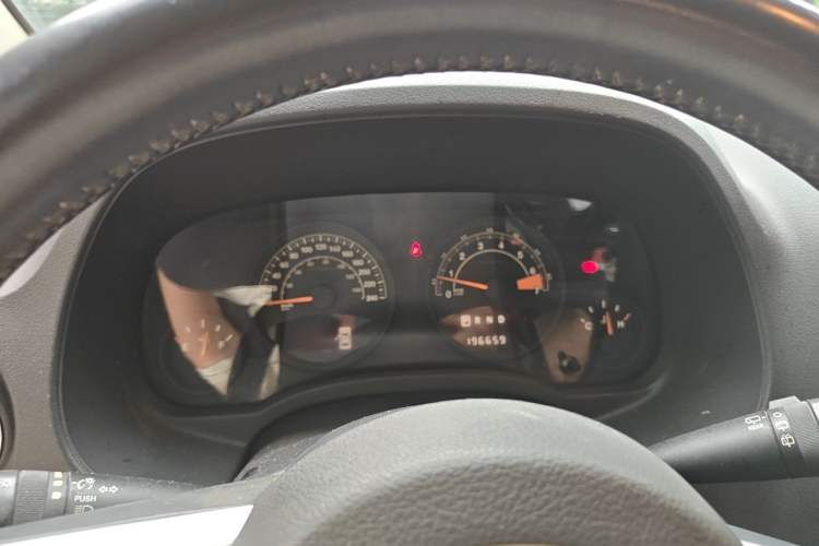Used Jeep Compass 2013 2.4L four-wheel-drive sport version Instrument Cluster