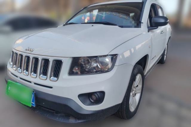 Used Jeep Compass 2013 2.4L four-wheel-drive sport version