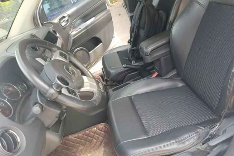 Used Jeep Compass 2013 2.4L four-wheel-drive sport version Left Front Seat