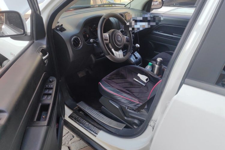 Used Jeep Compass 2013 2.4L four-wheel-drive sport version Left Front Seat