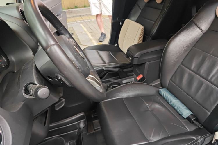 Used Jeep Compass 2013 2.4L Four-wheel Drive Black Edition with Navigation Left Front Seat