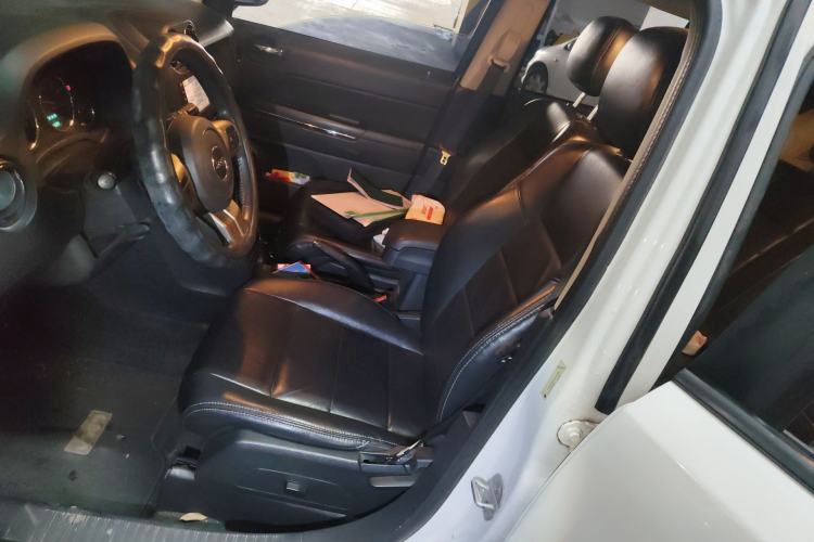 Used Jeep Compass 2013 2.4L Four-wheel Drive Black Edition with Navigation Left Front Seat