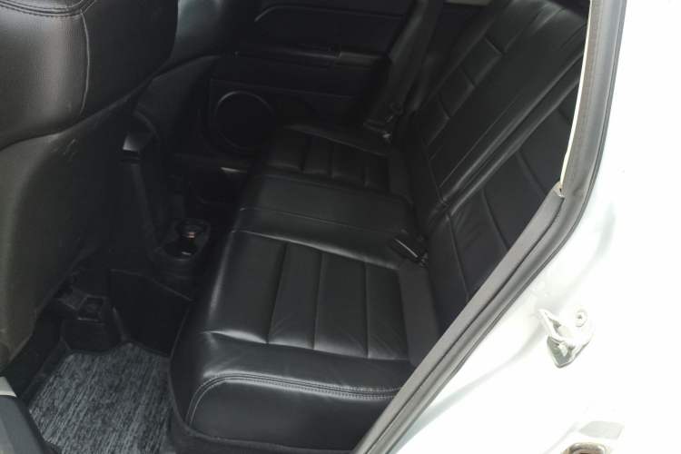 Used Jeep Compass 2013 2.0L two-wheel drive luxury version Left Rear Seat