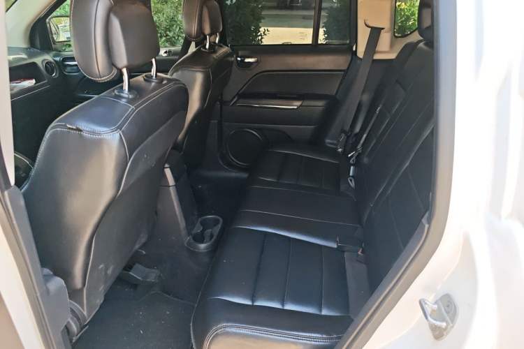 Used Jeep Compass 2013 2.4L Four-wheel Drive Black Edition with Navigation Left Rear Seat