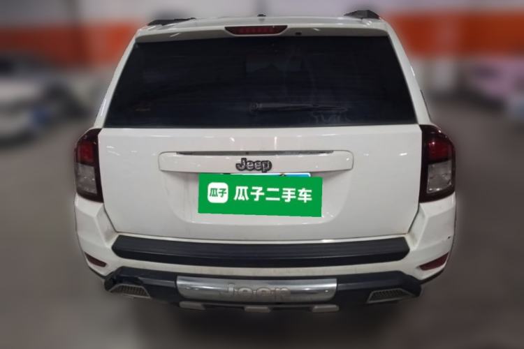 Used Jeep Compass 2013 2.0L two-wheel drive sport version Rear