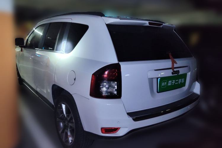 Used Jeep Compass 2013 2.0L two-wheel drive luxury version Rear Left 45 Deg