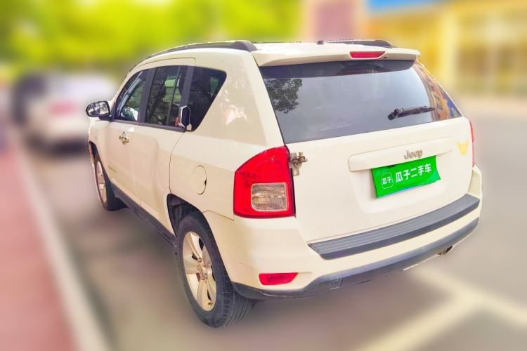 Used Jeep Compass 2013 2.4L four-wheel-drive sport version Rear Left 45 Deg