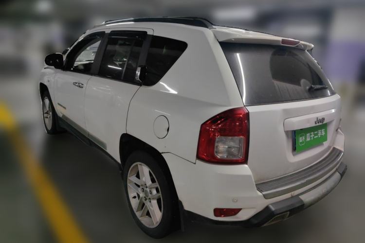 Used Jeep Compass 2013 2.4L four-wheel drive luxury version Rear Left 45 Deg