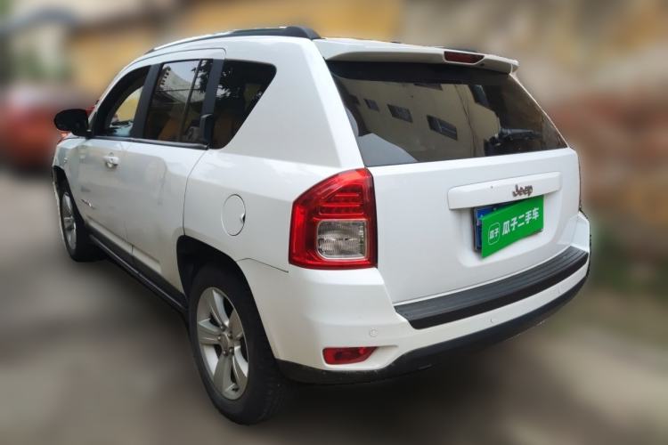 Used Jeep Compass 2013 2.0L two-wheel drive sport version Rear Left 45 Deg