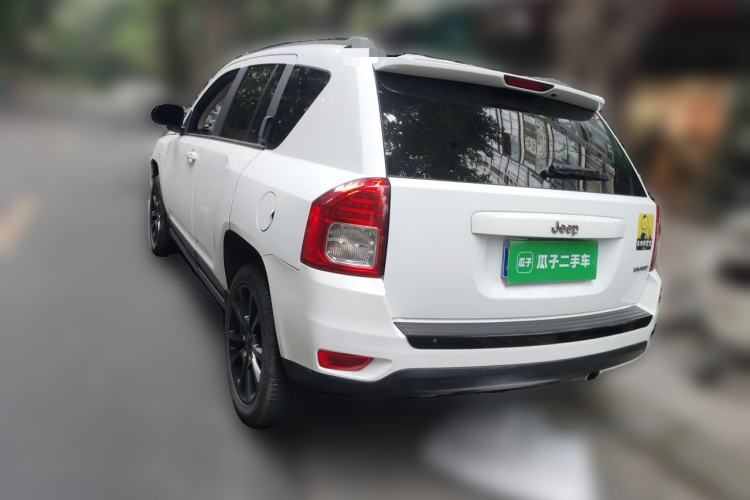 Used Jeep Compass 2013 2.4L four-wheel drive luxury version Rear Left 45 Deg