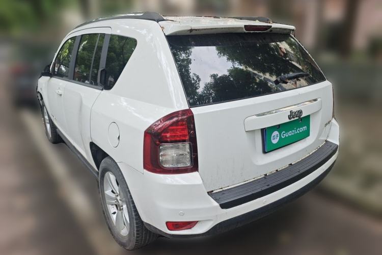 Used Jeep Compass 2013 2.4L four-wheel-drive sport version Rear Left 45 Deg
