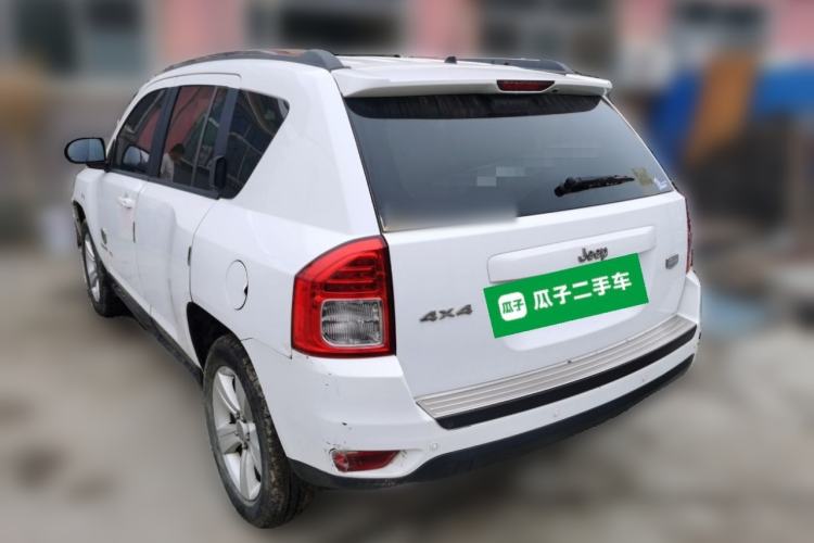 Used Jeep Compass 2013 2.4L four-wheel-drive sport version Rear Left 45 Deg
