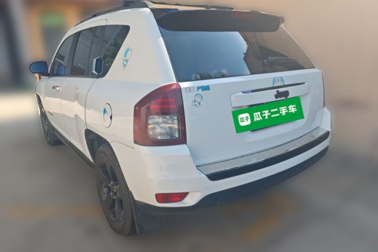 Used Jeep Compass 2013 2.4L four-wheel-drive sport version Rear Left 45 Deg